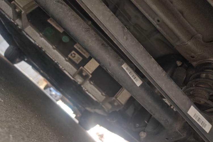 Used Roewe Clever 2021 302 km New Four-Seater Super-Efficient Version Chassis Rear