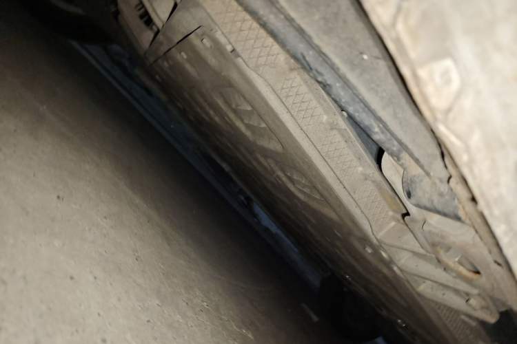 Used Roewe Clever 2021 302km All-Round Version Chassis Rear Right