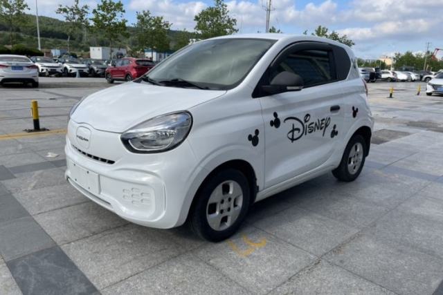 Used Roewe Clever 2021 302 km New Four-Seater Super-Efficient Version