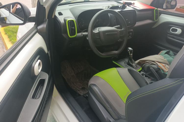 Used Roewe Clever 2021 302 km New Four-Seater Super-Efficient Version Driver Seat