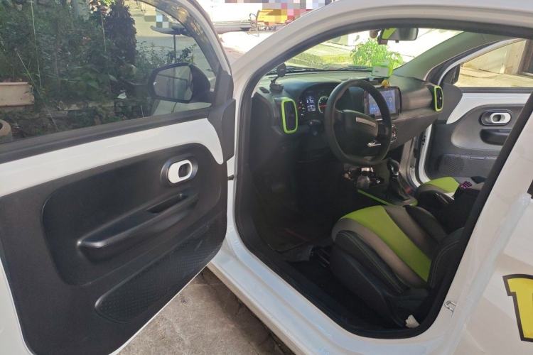 Used Roewe Clever 2021 302 km New Four-Seater Super-Efficient Version Driver Seat
