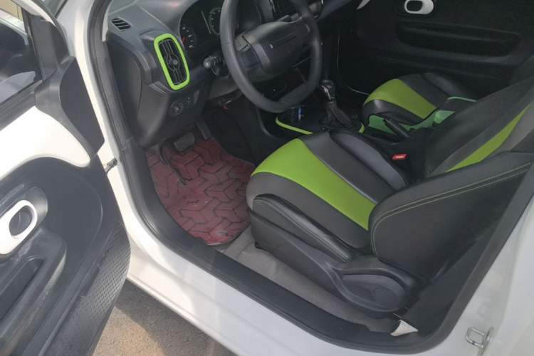 Used Roewe Clever 2021 302km All-Round Version Driver Seat