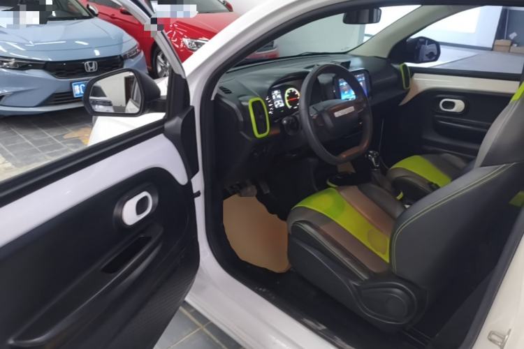 Used Roewe Clever 2021 302 km New Four-Seater Super-Efficient Version Driver Seat
