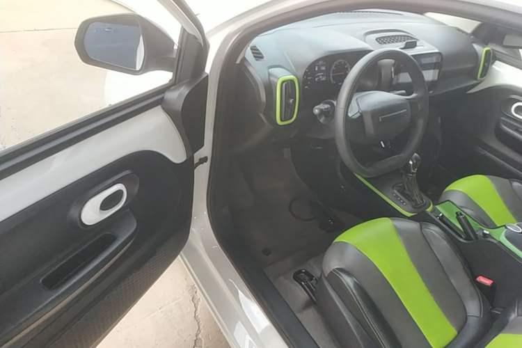 Used Roewe Clever 2021 302km Excellence Edition Driver Seat