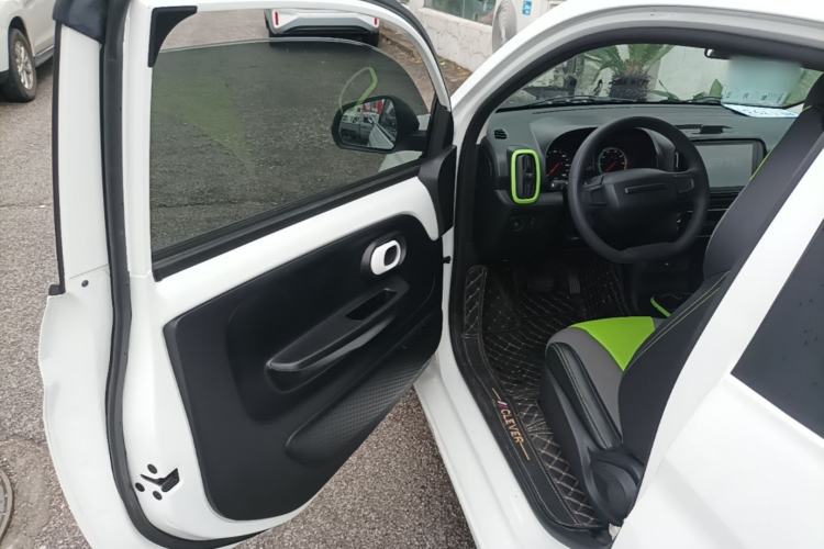 Used Roewe Clever 2021 302km All-Round Version Driver Seat
