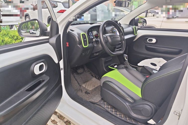 Used Roewe Clever 2021 302km All-Round Version Driver Seat