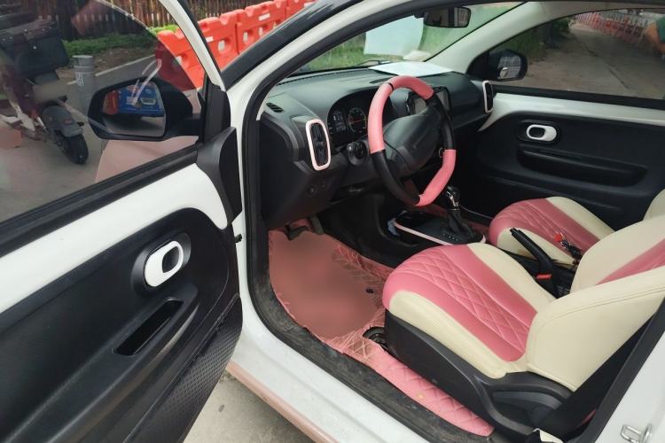 Used Roewe Clever 2021 302km All-Round Version Driver Seat