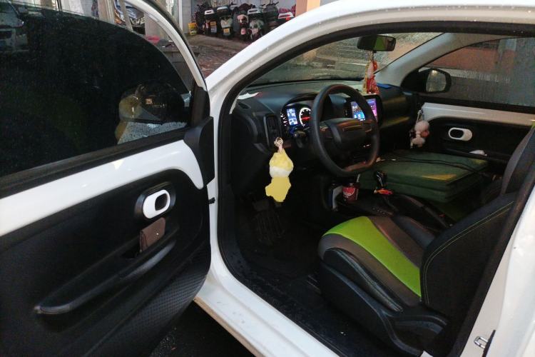 Used Roewe Clever 2021 302 km New Four-Seater Super-Efficient Version Driver Seat