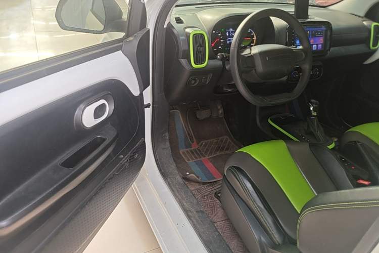 Used Roewe Clever 2021 302km All-Round Version Driver Seat