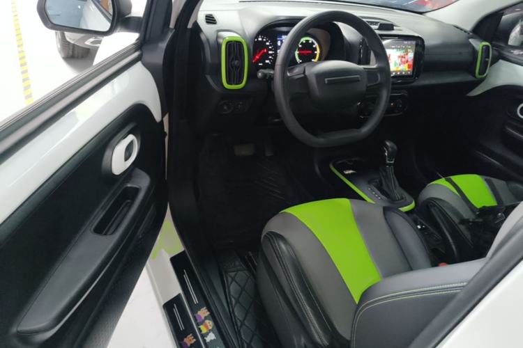 Used Roewe Clever 2021 302 km New Four-Seater Super-Efficient Version Driver Seat