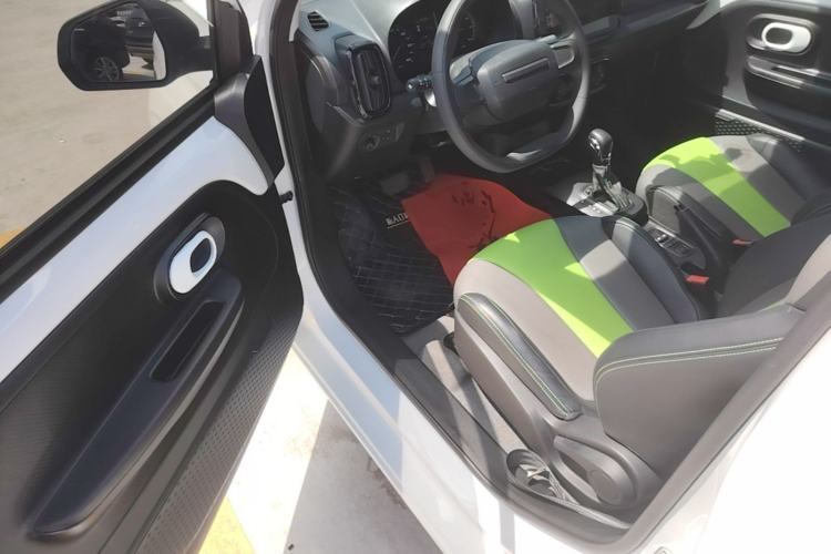 Used Roewe Clever 2021 302km All-Round Version Driver Seat