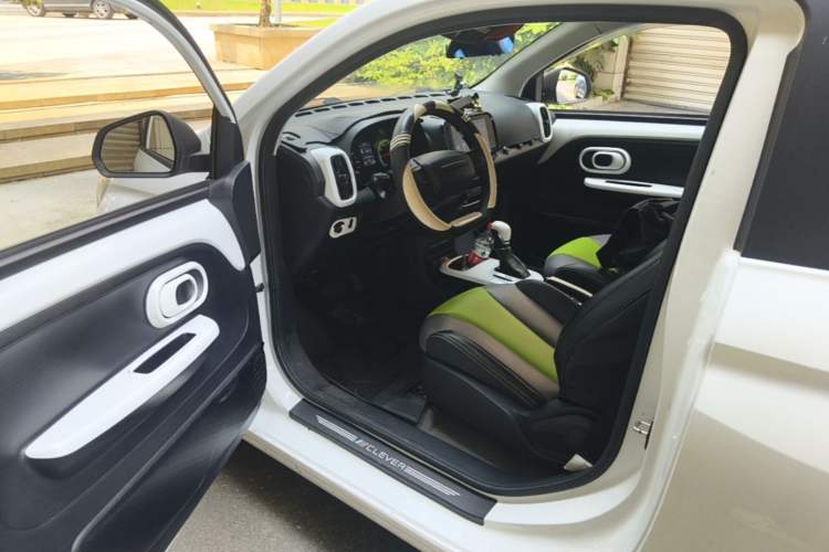Used Roewe Clever 2021 302km Excellence Edition Driver Seat
