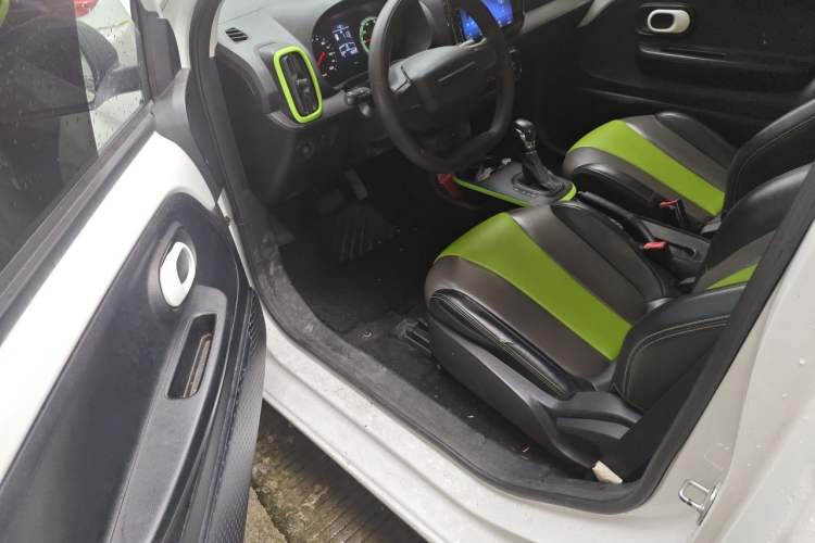 Used Roewe Clever 2021 302km All-Round Version Driver Seat