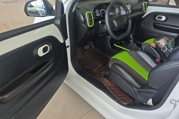 Used Roewe Clever 2021 302km All-Round Version Driver Seat