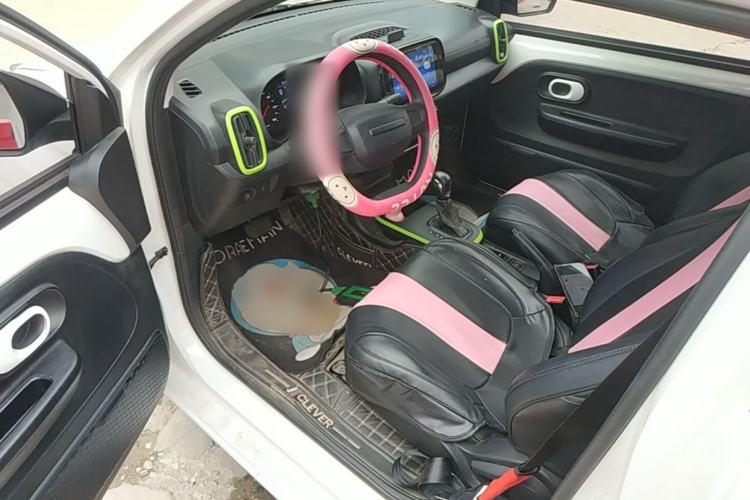 Used Roewe Clever 2021 302km All-Round Version Driver Seat