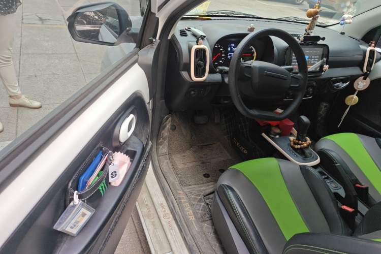 Used Roewe Clever 2021 302km Excellence Edition Driver Seat