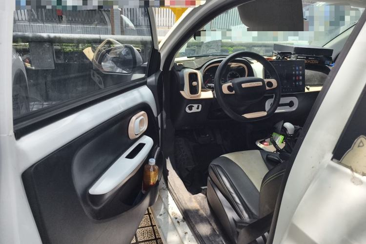 Used Roewe Clever 2021 302 km New Four-Seater Super-Efficient Version Driver Seat