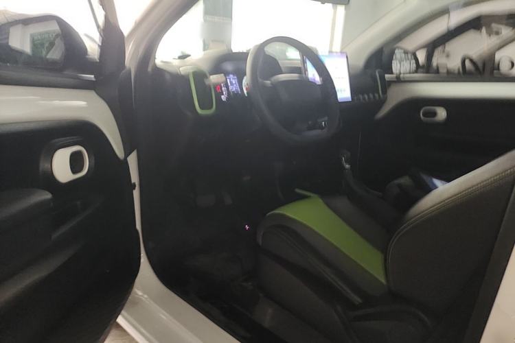 Used Roewe Clever 2021 302km All-Round Version Driver Seat