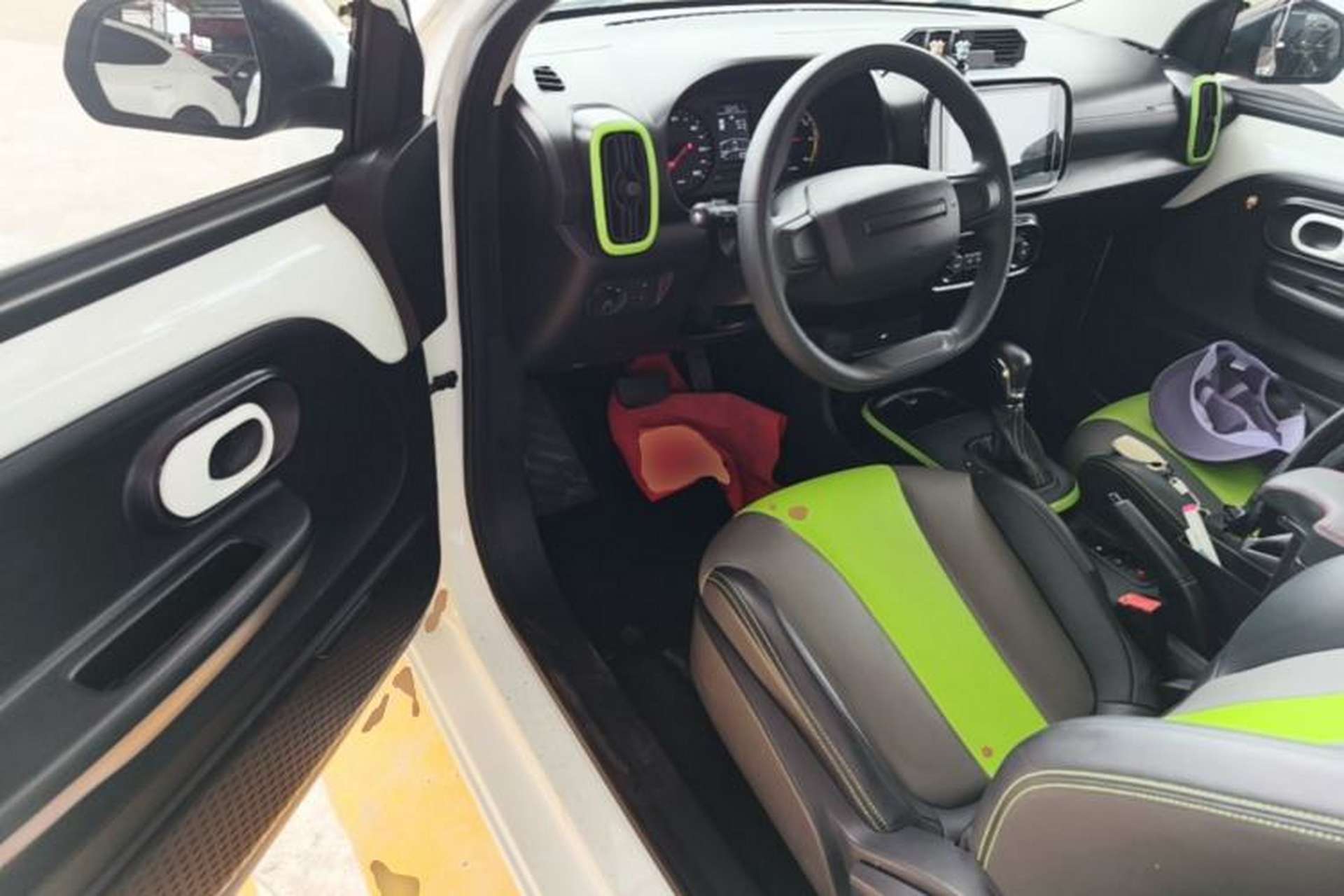 Used Roewe Clever 2021 302km All-Round Version Driver Seat