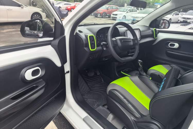 Used Roewe Clever 2021 302km All-Round Version Driver Seat