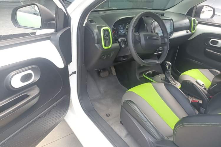 Used Roewe Clever 2021 302km All-Round Version Driver Seat