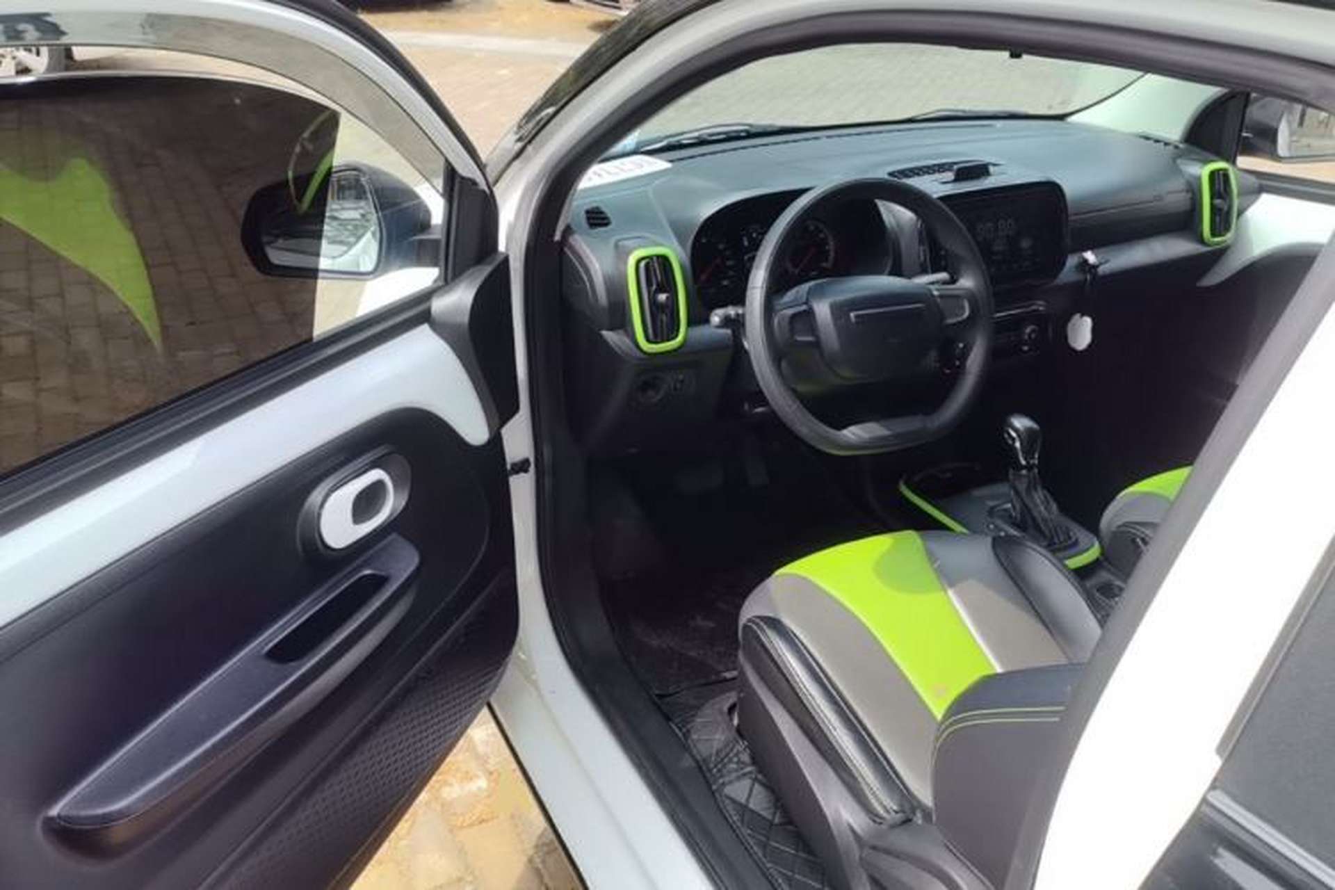 Used Roewe Clever 2021 302km All-Round Version Driver Seat