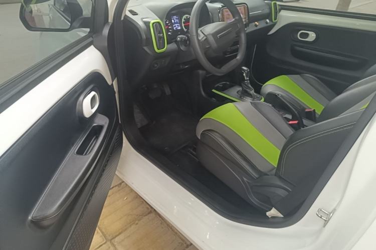 Used Roewe Clever 2021 302 km New Four-Seater Super-Efficient Version Driver Seat