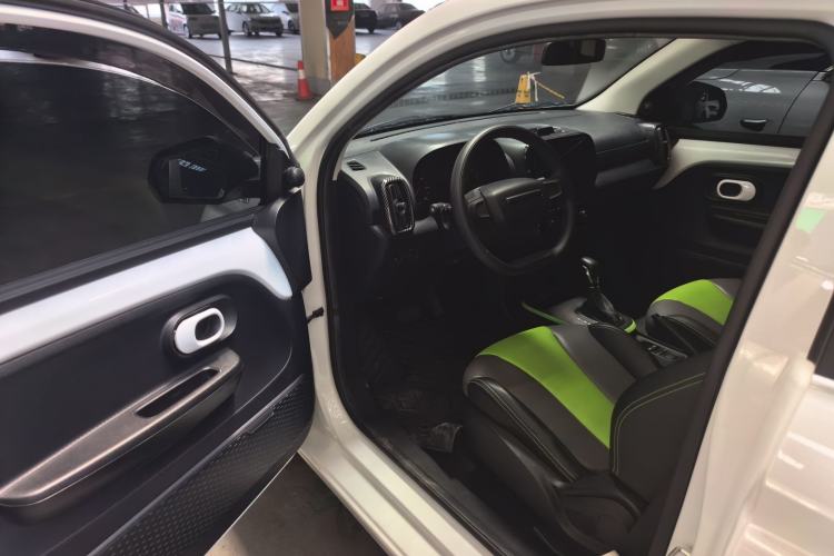 Used Roewe Clever 2021 302 km New Four-Seater Super-Efficient Version Driver Seat