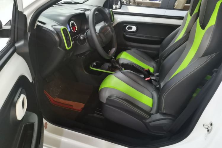 Used Roewe Clever 2021 302 km New Four-Seater Super-Efficient Version Driver Seat