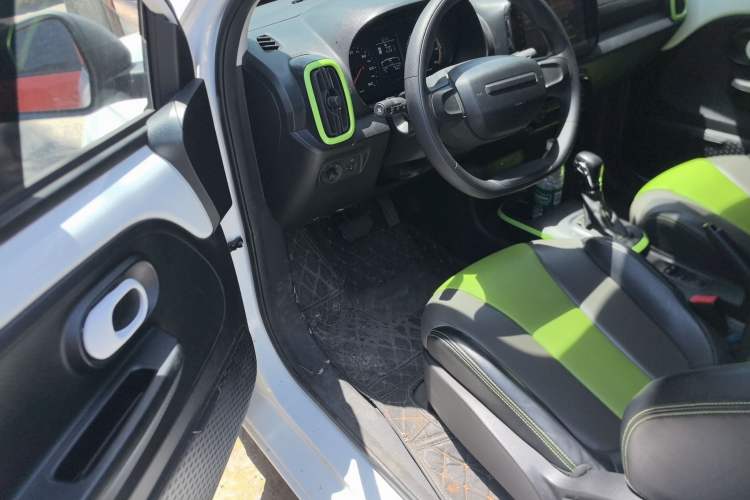 Used Roewe Clever 2021 302km All-Round Version Driver Seat