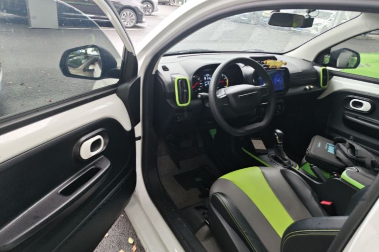 Used Roewe Clever 2021 302km All-Round Version Driver Seat