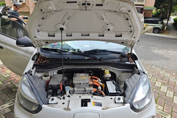 Used Roewe Clever 2021 302km All-Round Version Engine Bay