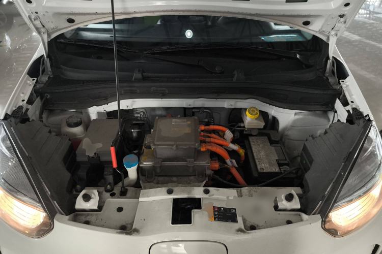 Used Roewe Clever 2021 302 km New Four-Seater Super-Efficient Version Engine Bay