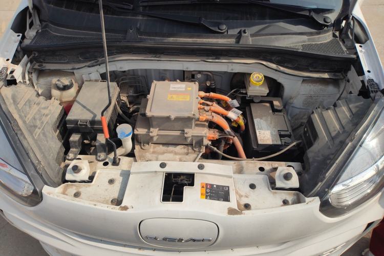 Used Roewe Clever 2021 302 km New Four-Seater Super-Efficient Version Engine Bay