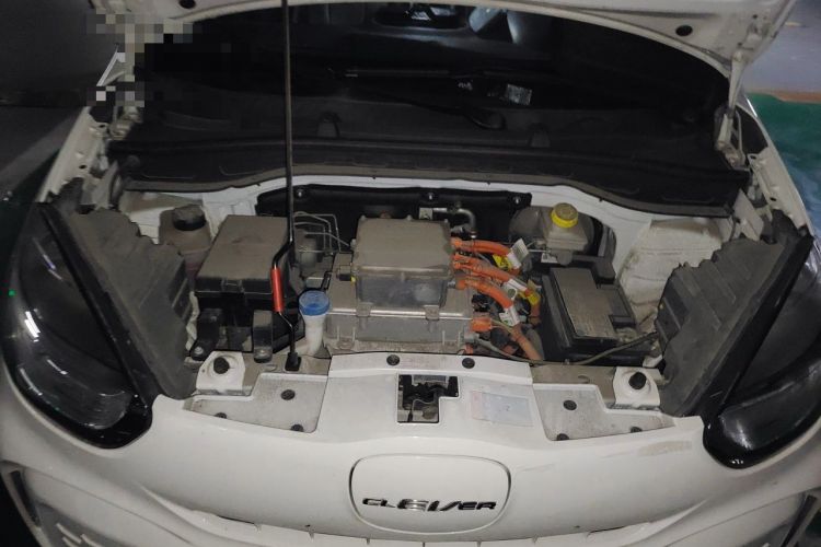 Used Roewe Clever 2021 302 km New Four-Seater Super-Efficient Version Engine Bay