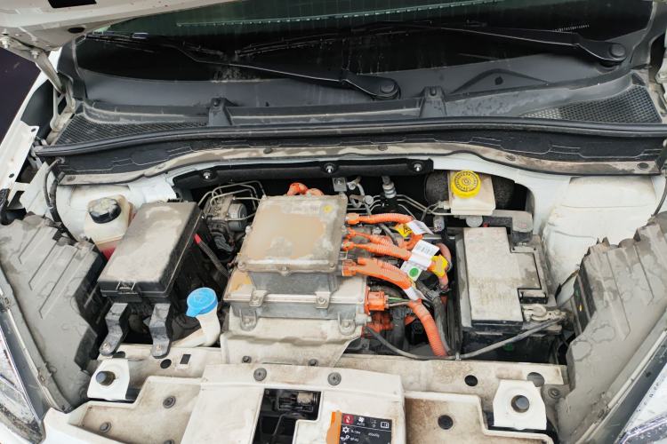 Used Roewe Clever 2021 302 km New Four-Seater Super-Efficient Version Engine Bay