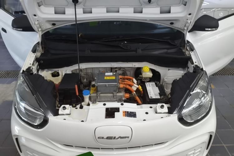 Used Roewe Clever 2021 302 km New Four-Seater Super-Efficient Version Engine Bay