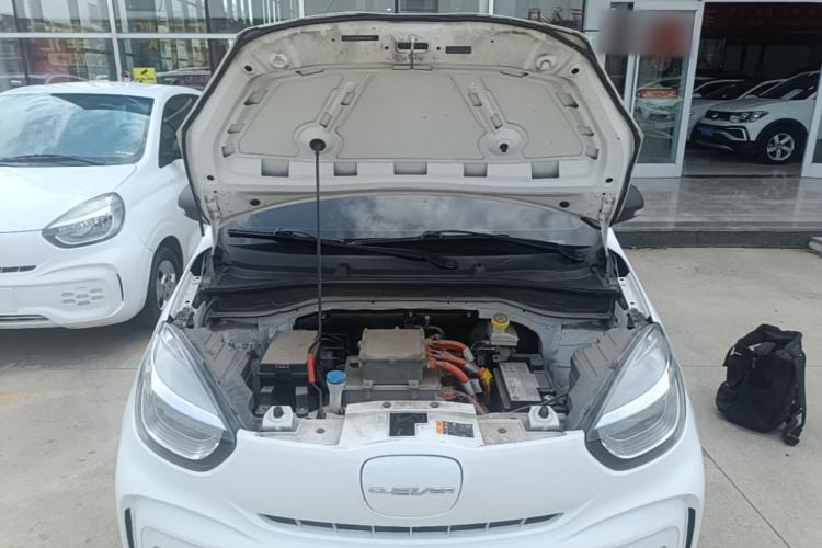 Used Roewe Clever 2021 302 km New Four-Seater Super-Efficient Version Engine Bay