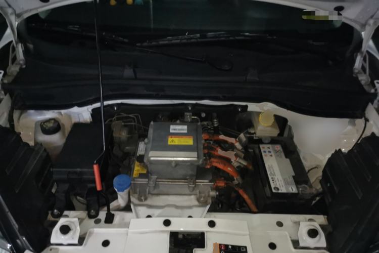 Used Roewe Clever 2021 302 km New Four-Seater Super-Efficient Version Engine Bay