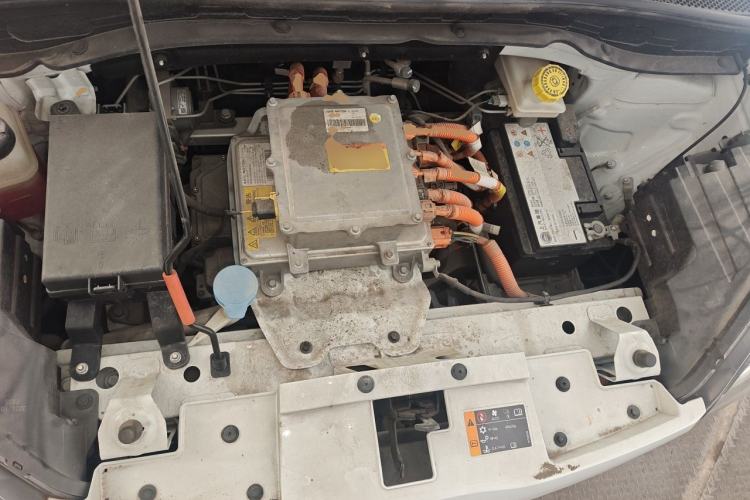 Used Roewe Clever 2021 302 km New Four-Seater Super-Efficient Version Engine Bay