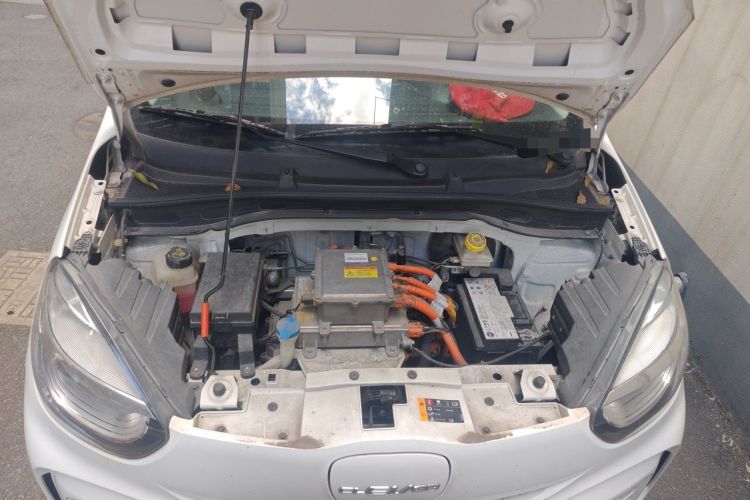 Used Roewe Clever 2021 302 km New Four-Seater Super-Efficient Version Engine Bay