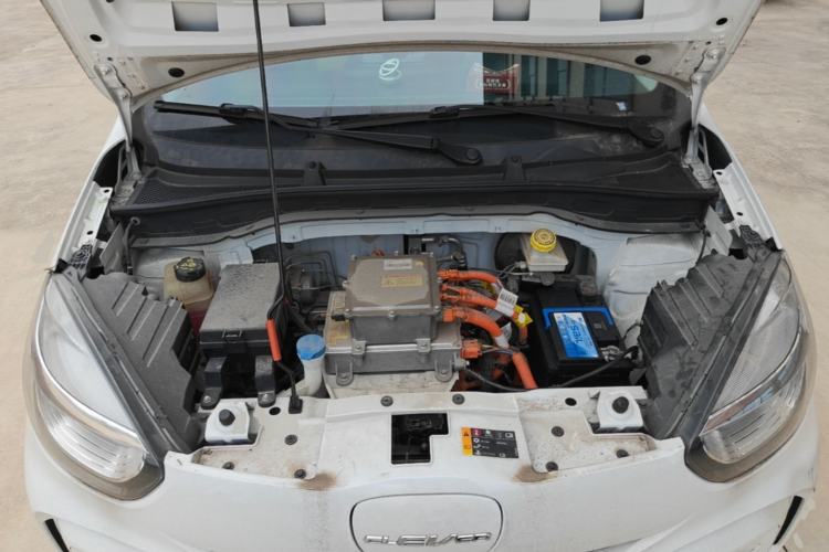 Used Roewe Clever 2021 302 km New Four-Seater Super-Efficient Version Engine Bay