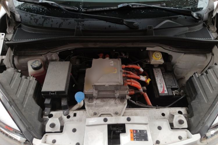 Used Roewe Clever 2021 302 km New Four-Seater Super-Efficient Version Engine Bay