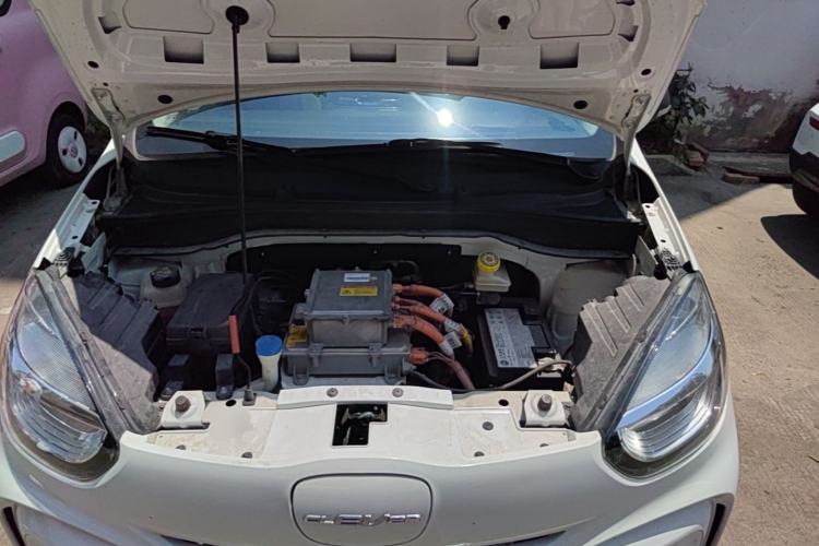 Used Roewe Clever 2021 302 km New Four-Seater Super-Efficient Version Engine Bay