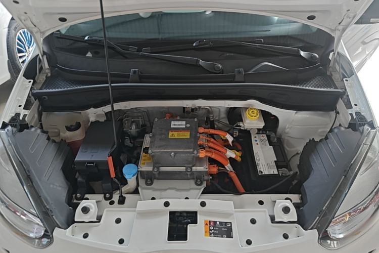 Used Roewe Clever 2021 302 km New Four-Seater Super-Efficient Version Engine Bay
