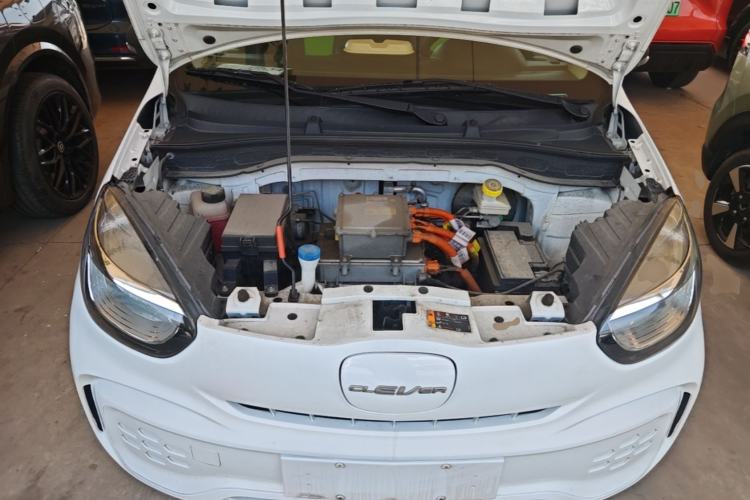 Used Roewe Clever 2021 302 km New Four-Seater Super-Efficient Version Engine Bay