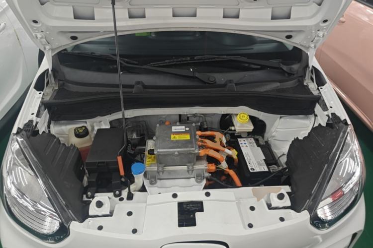 Used Roewe Clever 2021 302 km New Four-Seater Super-Efficient Version Engine Bay