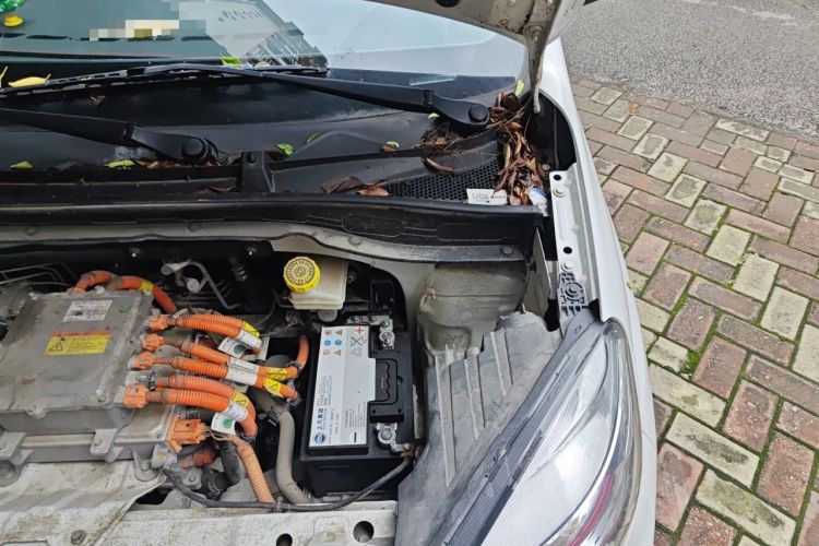 Used Roewe Clever 2021 302km All-Round Version Engine Bay Left