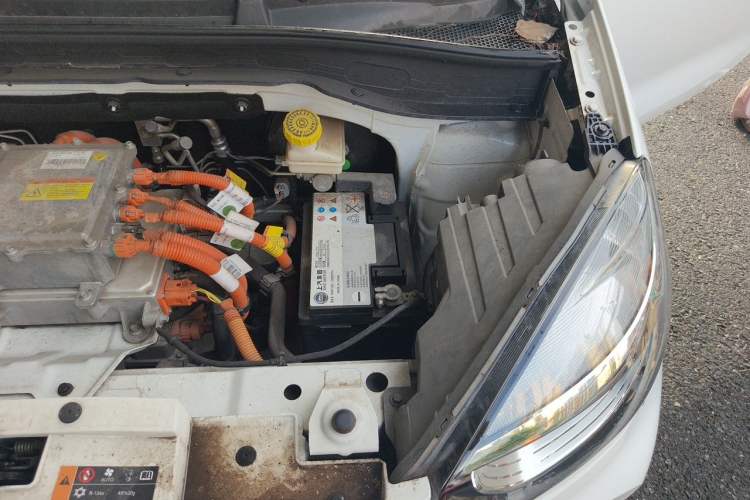 Used Roewe Clever 2021 302km Excellence Edition Engine Bay Left