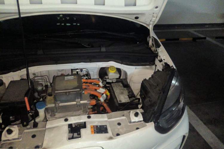 Used Roewe Clever 2021 302km Excellence Edition Engine Bay Left